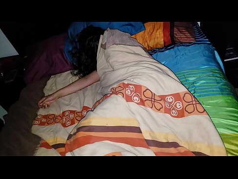 ❤️ Посинок ја кара својата млада маќеа додека таа спие. ❤❌ Порно видео на порно mk.hentaisea-com.ru ﹏